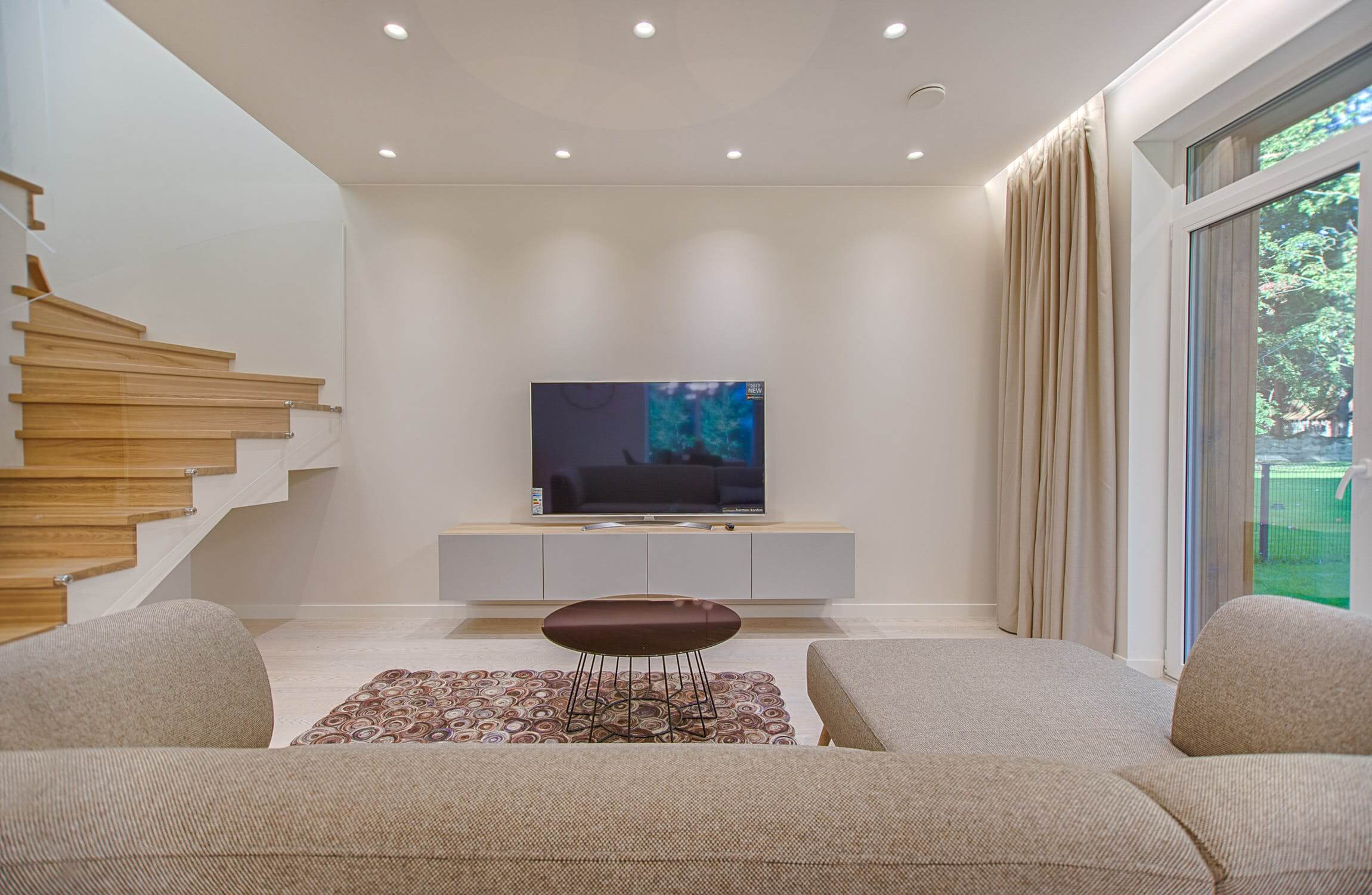 gallery8